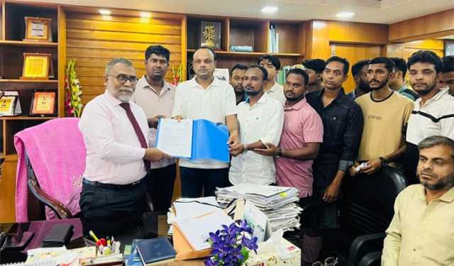 ইবিকে কমপ্লিট শাটডাউনের হুঁশিয়ারি ছাত্রদলের