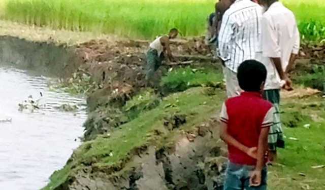 বিষখালীতে হঠাৎ ভাঙন
