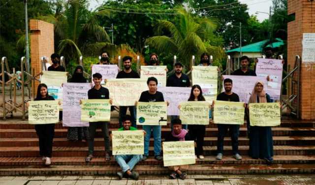 কপ-৩০ সম্মেলনের দাবি পৌঁছাতে খুলনায় ফ্ল্যাশমব