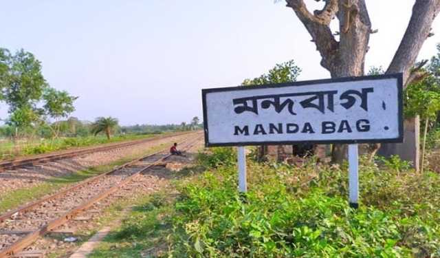পলিথিন দেখে চিৎকার করছিল কুকুর, মিলল নবজাতকের মরদেহ