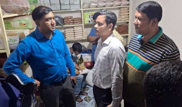 মথ বীজকে মুগডাল বলে বিক্রির অভিযোগ, লাখ টাকা জরিমানা