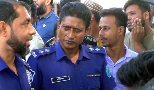 ক্লোজড হওয়া এসআই রাসেলের ঘুষের টাকা নিয়ে তোলপাড়