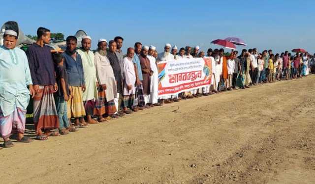 ছাতকে নির্মাণাধীন রেলপথে সেতু নির্মাণের দাবি 