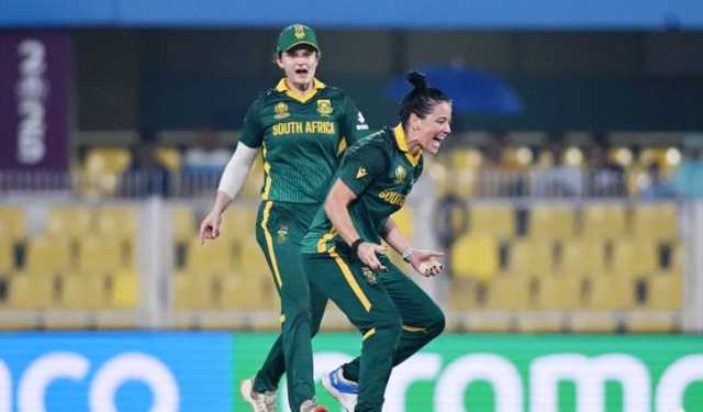 ইংল্যান্ডকে হারিয়ে প্রথমবার ফাইনালে দক্ষিণ আফ্রিকা