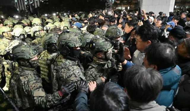 দক্ষিণ কোরিয়ার সাবেক প্রধানমন্ত্রী ও গোয়েন্দাপ্রধান গ্রেপ্তার