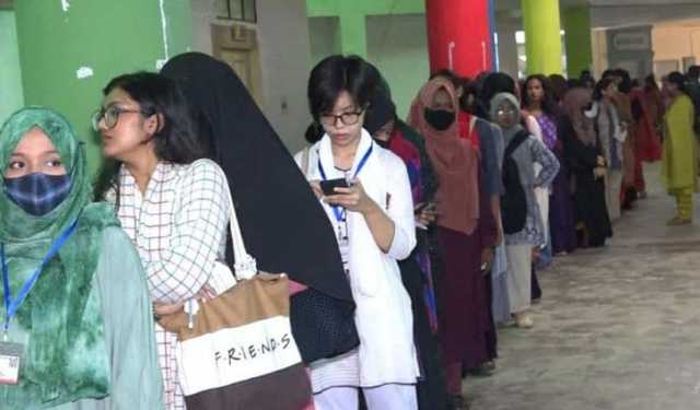 চাকসু নির্বাচন: প্রথম ৪ ঘণ্টায় ৩৫ শতাংশ ভোট পড়েছে