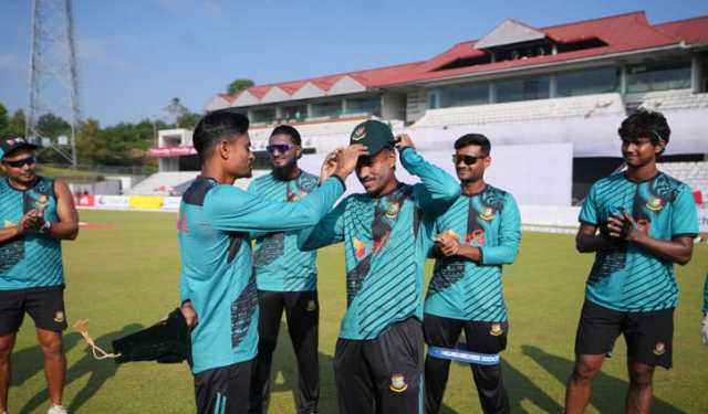 বাংলাদেশকে ফিল্ডিংয়ে পাঠাল আয়ারল‌্যান্ড, হাসান মুরাদের অভিষেক