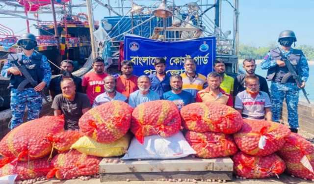 মিয়ানমারে পণ্য পাচারকালে আটক ১৫