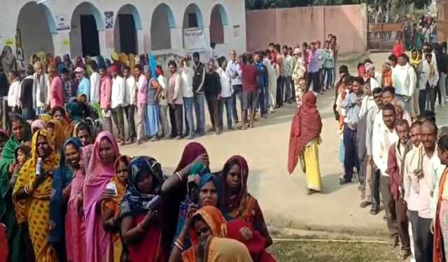 বিহারে চলছে দ্বিতীয় ও শেষ দফার বিধানসভা নির্বাচন