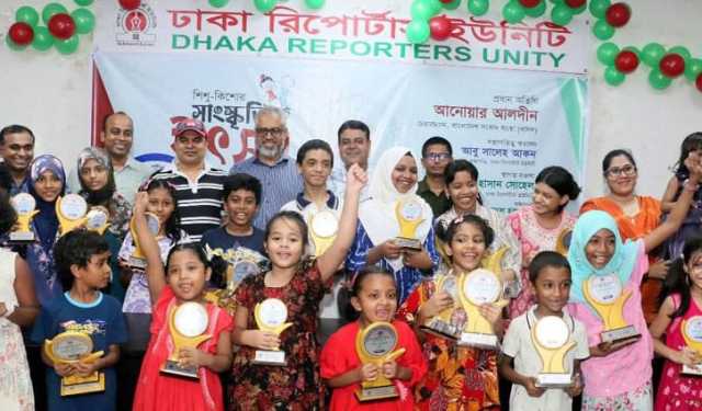 শিশুদের হাতে মোবাইল না দিতে বাসস চেয়ারম্যানের অনুরোধ