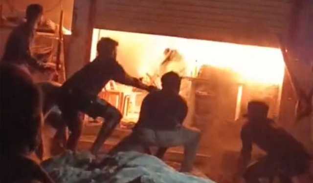 ধামরাইয়ে ইলেকট্রনিক্সের দোকানে অগ্নিকাণ্ড