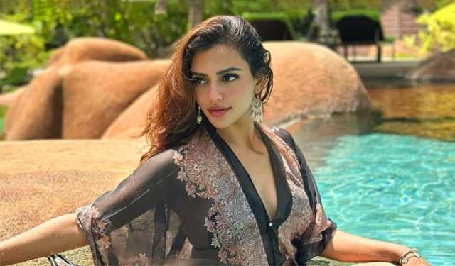 আইনজীবীর ভূমিকায় নুসরাত ফারিয়া