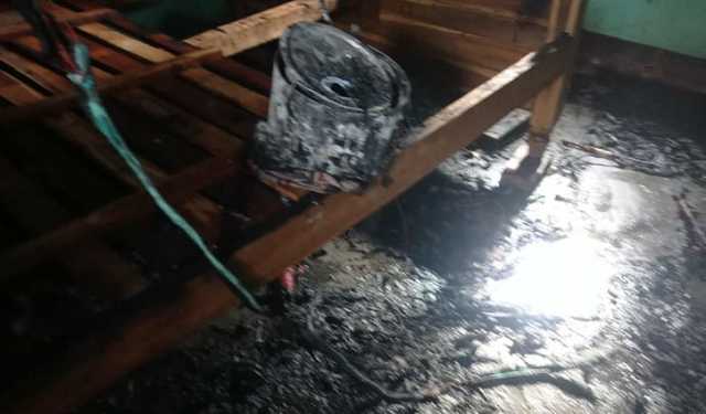 গাজীপুরে অগ্নিকাণ্ডে ২১ কক্ষ পুড়ে ছাই
