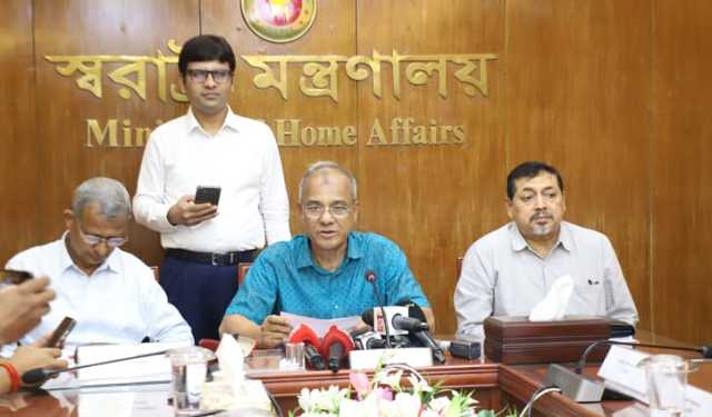 আমি একা সেফ এক্সিট নিয়ে কী করব: স্বরাষ্ট্র উপ‌দেষ্টা 