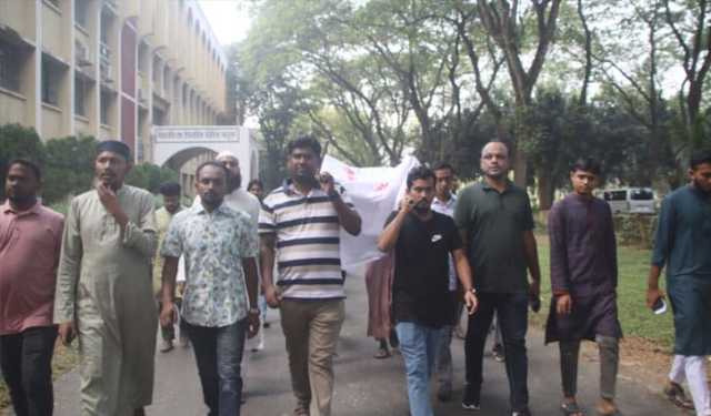 ইবিতে সাজিদ হত্যার তদন্ত নিয়ে সিআইডির বৈঠক, বিচার চেয়ে কফিন মিছিল
