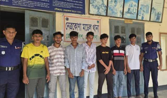 নেত্রকোনায় মশাল মিছিল থেকে ছাত্রলীগের ৭ নেতাকর্মী আটক