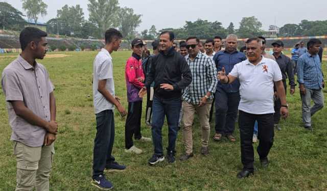 রাঙামাটিতে স্টেডিয়াম পরিদর্শন শেষে হতাশ হলেন আসিফ 