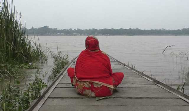 দুই ছেলের লাশের অপেক্ষায় রোজ নদীর পাড়ে বসে থাকেন মা