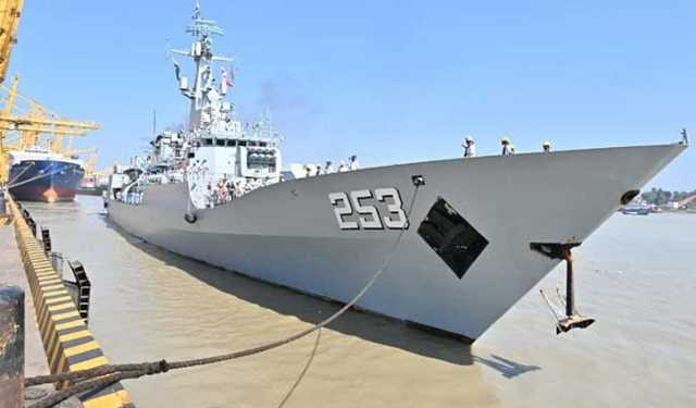 শুভেচ্ছা সফরে চট্টগ্রামে পাকিস্তানের নৌবাহিনীর জাহাজ 