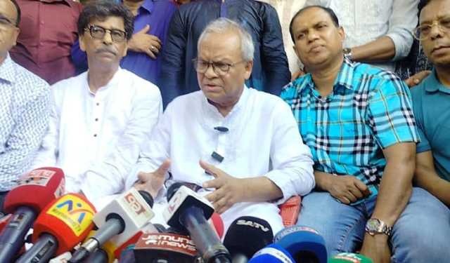 হাসিনাবিহীন দেশ ঠিকমতো চলছে না, সেটা দেখাতে দেশি-বিদেশি ষড়যন্ত্র
