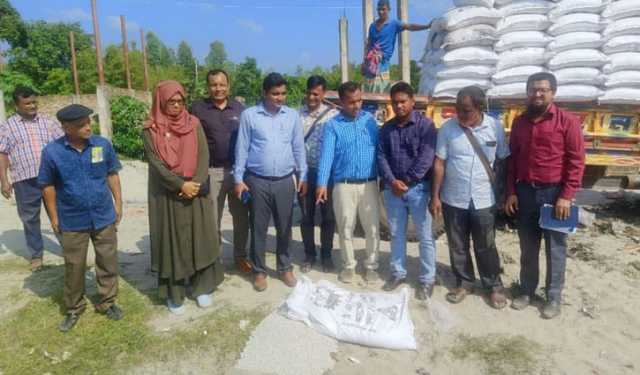 কুড়িগ্রামে ৬১৪ বস্তা নকল সার ধ্বংস