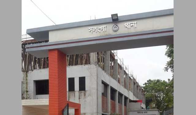 গাছে ঝুলছিল কিশোরীর লাশ