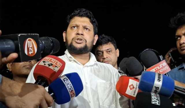 জবি শিক্ষার্থীদের কথা সরকার শুনবে: মাহফুজ আলম