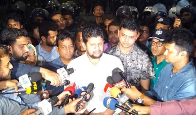 ‘চল চল যমুনা যাই’— এই ধরনের রাজনীতি আর হতে দেব না: তথ্য উপদেষ্টা