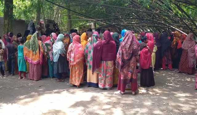 মেহেরপুরে শ্যালো ইঞ্জিনচালিত যানের ধাক্কায় প্রাণ গেল শিশুর