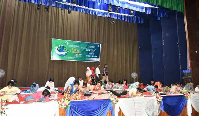নানা আয়োজনে বাকৃবিতে বিশ্ব দুগ্ধ দিবস পালন
