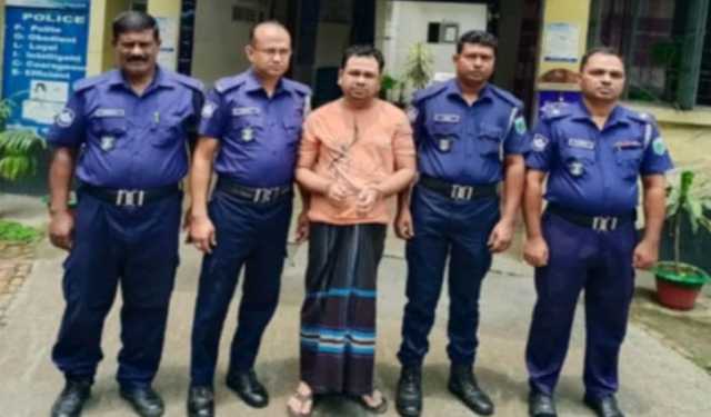 নাশকতা মামলায় সাংবাদিক ও আ.লীগ নেতা ফারুক গ্রেপ্তার