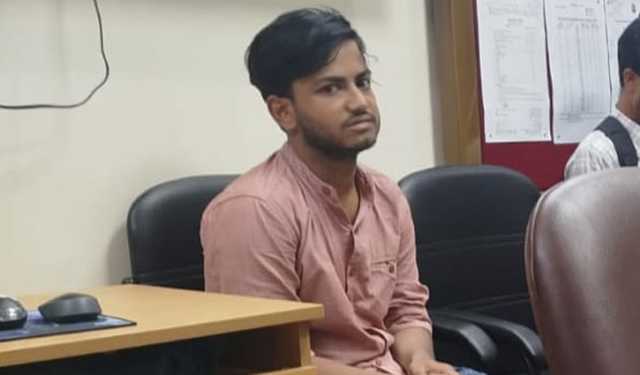 চবিতে ছাত্রলীগ কর্মীকে ‘সহায়তা’ নিয়ে যা জানা যাচ্ছে