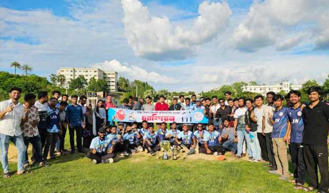 কুবির আন্তঃবিভাগ ক্রিকেট টুর্নামেন্টে বিজয়ী আইন বিভাগ