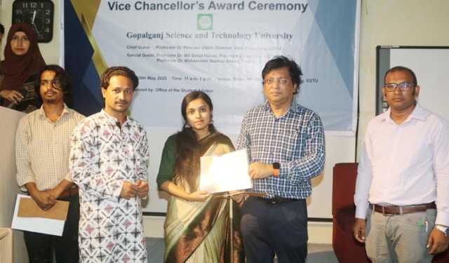 গোবিপ্রবিতে প্রথমবারের মতো উপাচার্য সম্মাননা পেলেন শিক্ষার্থীরা