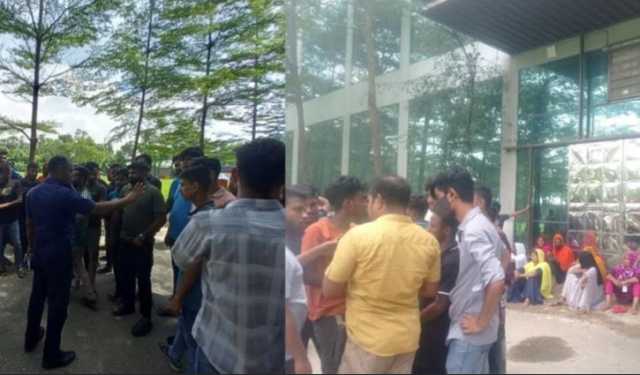 দুই মাসের বেতন বকেয়া, শ্রীপুরে এমকে ফুটওয়্যার শ্রমিকদের বিক্ষোভ