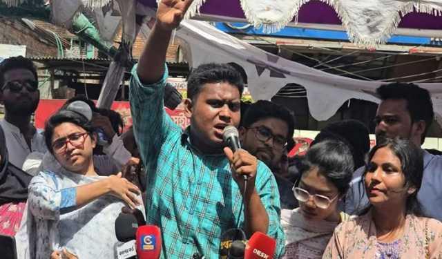 সরকারকে জিম্মি করলে পরিস্থিতি ভালো হবে না কর্মচারীদের হুঁশিয়ারি হাসনাতের