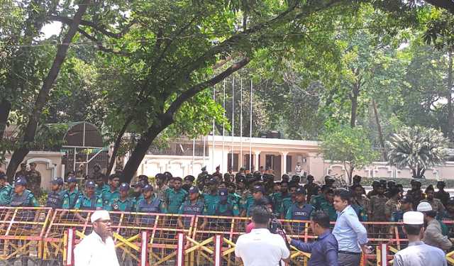 প্রধান উপদেষ্টার বাসভবন যমুনায় নিরাপত্তা জোরদার