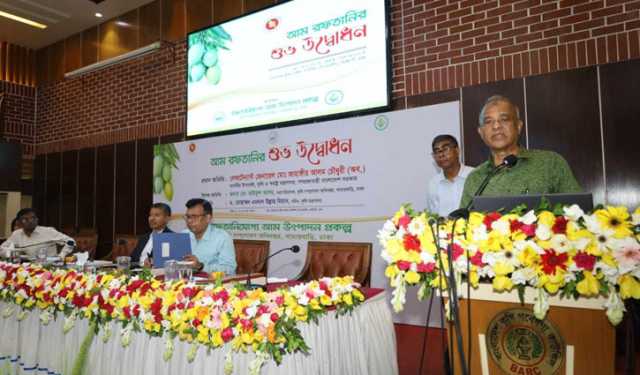 আম রপ্তানি বাড়াতে সরকার কাজ করছে: কৃষি উপদেষ্টা