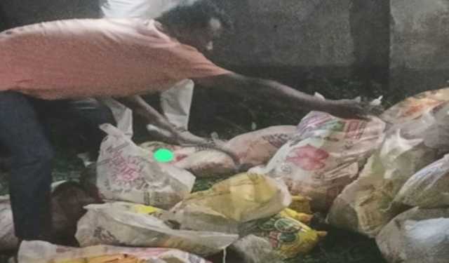 শ্রীপুরে ভেজাল সার জব্দ, গুদাম সিলগালা