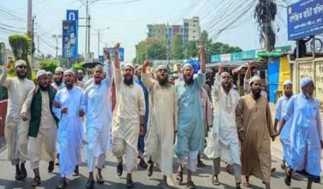 আ. লীগ নিষিদ্ধের দাবিতে খুলনায় বিক্ষোভ