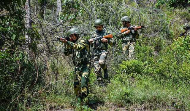 ৭ পাকিস্তানি অনুপ্রবেশকারীকে হত্যার দাবি ভারতের