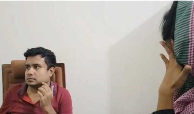 চেম্বারে ছাত্রীর সঙ্গে আপত্তিকর অবস্থায় রাবি শিক্ষক, ভিডিও ভাইরাল