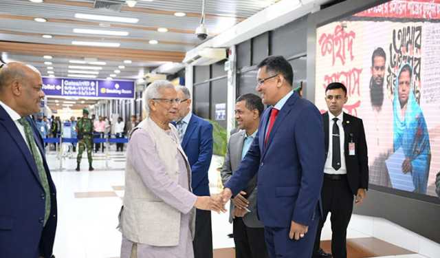 দেশে ফিরেছেন প্রধান উপদেষ্টা