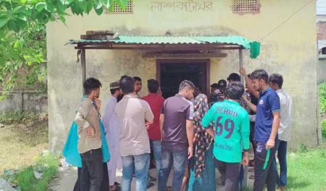 কুষ্টিয়ায় সাপের কামড়ে দুইজনের মৃত্যু