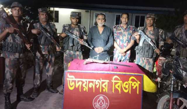 কুষ্টিয়া সীমান্তে সাজাপ্রাপ্ত আসামি গ্রেপ্তার