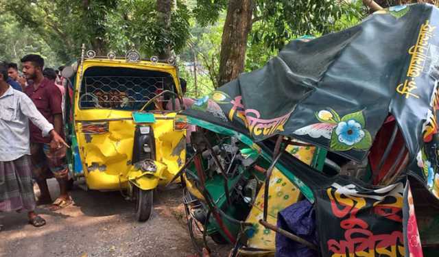 চাঁদপুরে দুই অটোরিকশার সংঘর্ষে যুবক নিহত