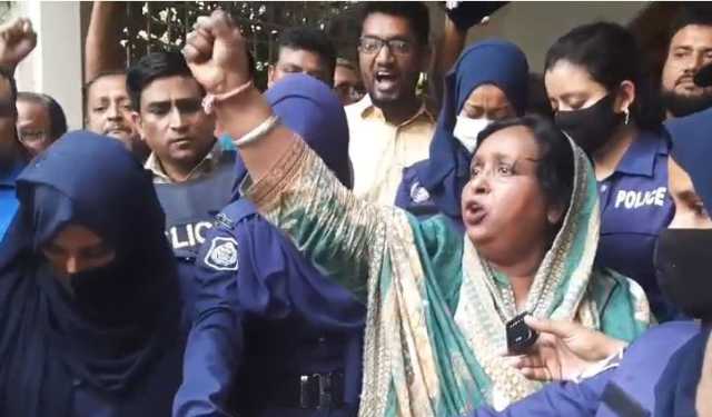 পুলিশের গাড়িতে ওঠার আগে যা বললেন আইভী