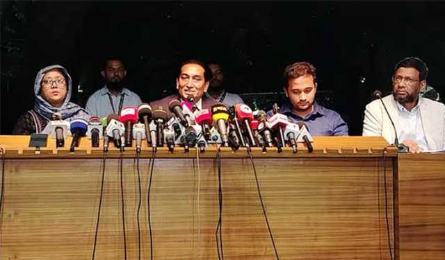 জুলাই স্মৃতি ফাউন্ডেশনে নেতৃত্বে রদবদল, সিইও পদ ছাড়লেন মীর স্নিগ্ধ