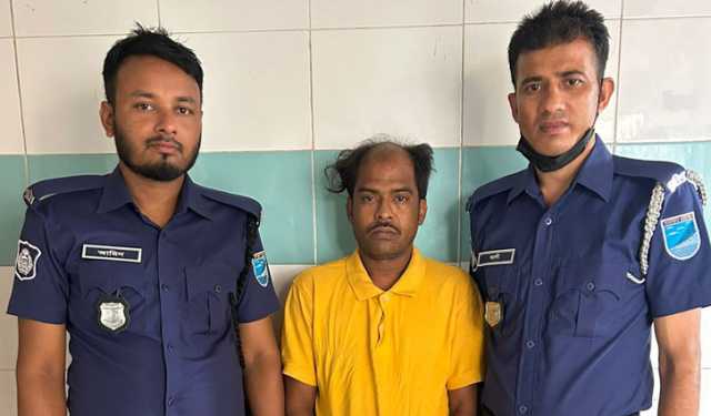 মুন্সীগঞ্জে স্ত্রীকে কুপিয়ে হত্যার অভিযোগে স্বামী গ্রেপ্তার