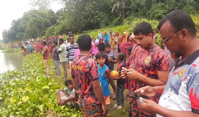 নিখোঁজের ১৯ ঘণ্টা পর নদীতে ভেসে উঠল শিশুর লাশ